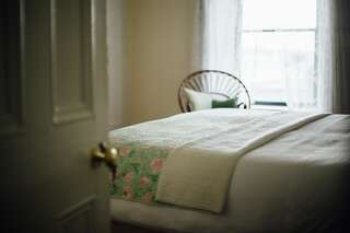 Отели типа «постель и завтрак» Tom Blake House Келс Двухместный номер Делюкс с 1 кроватью или 2 отдельными кроватями-3